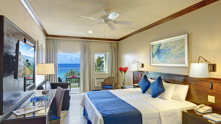 Coconut Court Beach Hotel